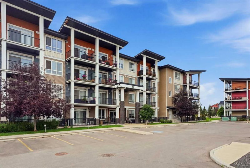 202 - 30 Walgrove Walk SE