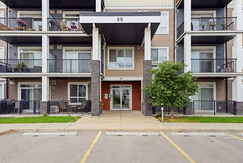202 - 30 Walgrove Walk SE