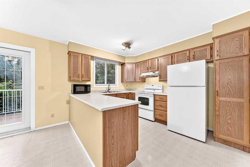 4008 46 Street SW, Glamorgan — interior photo 6