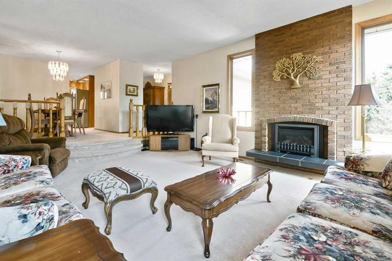 308 Canniff Place SW, Canyon Meadows — interior photo 5