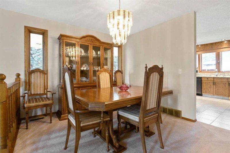 308 Canniff Place SW, Canyon Meadows — interior photo 6