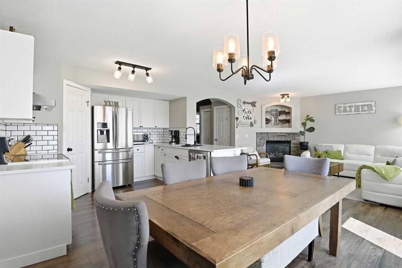 138 Somerglen Common SW, Somerset — interior photo 6