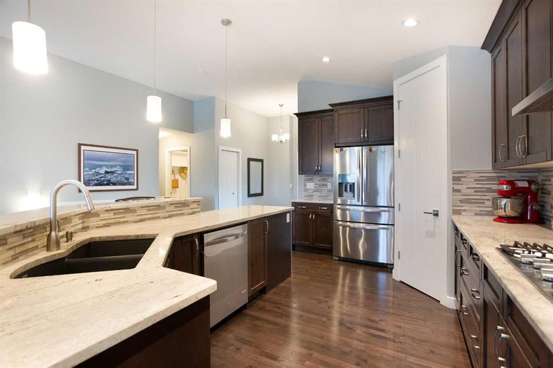136 Rainbow Falls Glen, Rainbow Falls — interior photo 6