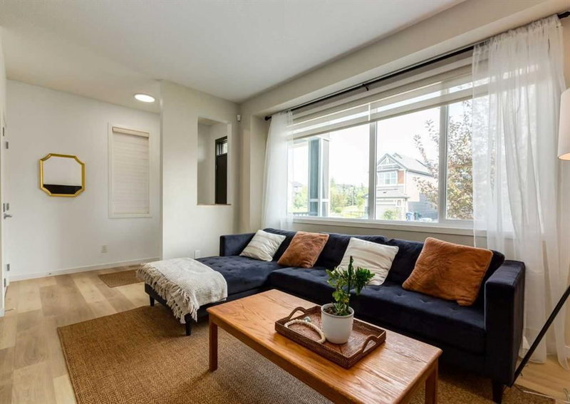 71 Seton Gardens SE, Seton — interior photo 6
