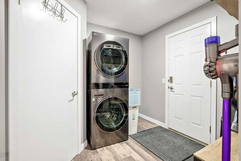 141 Somerset Circle SW, Somerset — interior photo 5