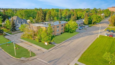 302 - 9926 105 Avenue