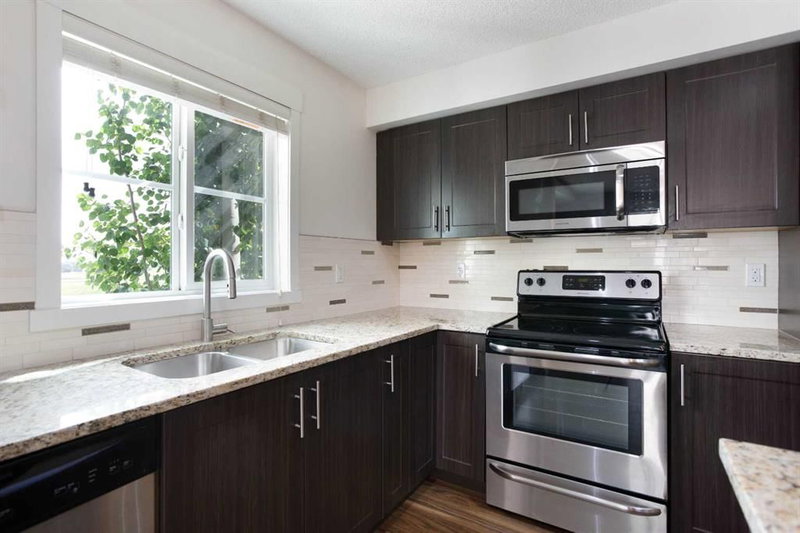 3209, 755 Copperpond Boulevard SE, Copperfield — interior photo