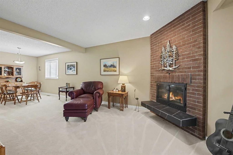231 Cedarille Green SW, Cedarbrae — interior photo 6