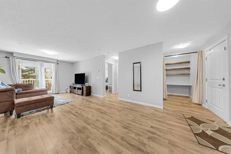3206, 10 Country Village Park, Country Hills Village — interior photo