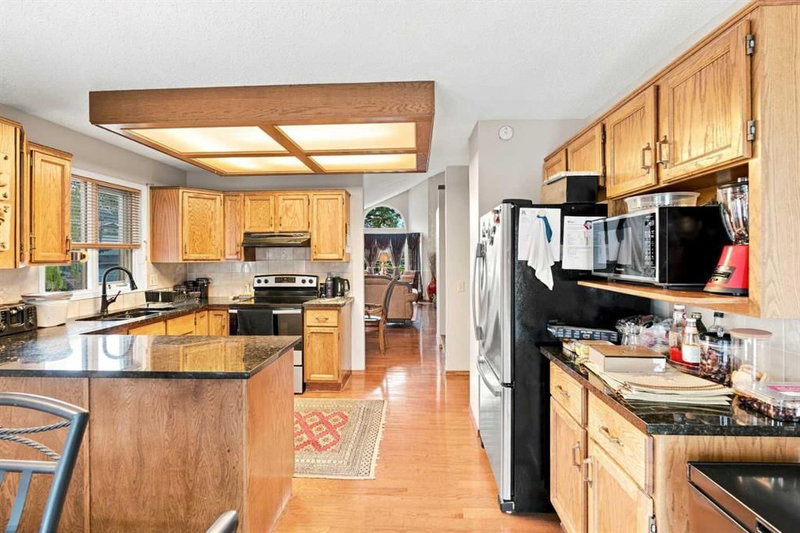 2709 Signal Hill Bay SW, Signal Hill — interior photo 7