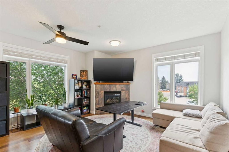 311, 2 Hemlock Crescent SW, Spruce Cliff — interior photo 5