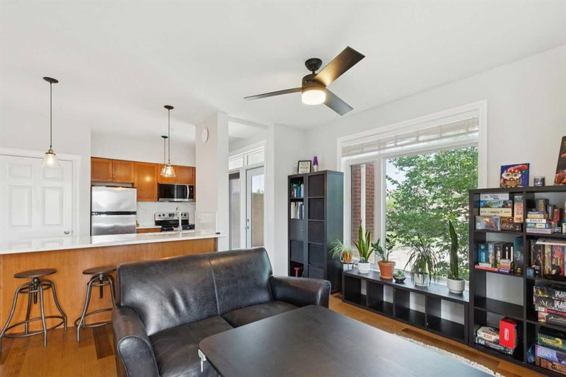 311, 2 Hemlock Crescent SW, Spruce Cliff — interior photo 6