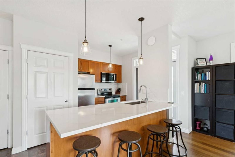311, 2 Hemlock Crescent SW, Spruce Cliff — interior photo 7