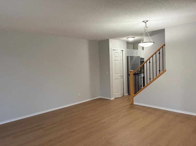 102, 950 Arbour Lake Road NW, Arbour Lake — interior photo