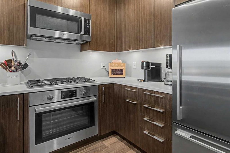 422, 88 9 Street NE, Bridgeland/Riverside — interior photo 6
