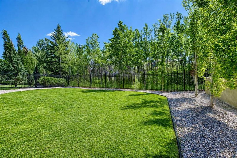 49 Aspen Ridge Green SW, Aspen Woods — interior photo 5
