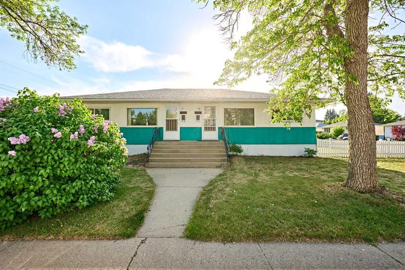 2511 22 Street NW, Calgary, Alberta