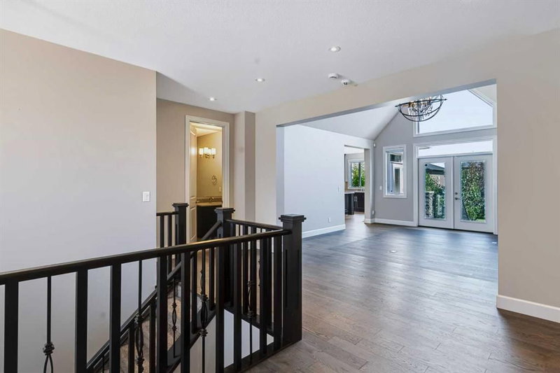 924 East Lakeview Road, Westmere — interior photo