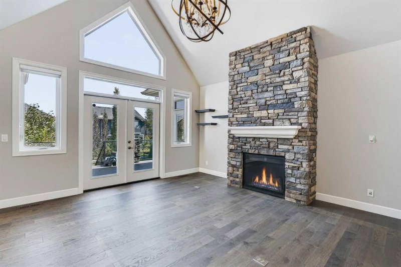 924 East Lakeview Road, Westmere — interior photo 6