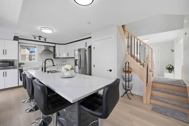 7916 Martha's Haven Park NE, Calgary, Alberta