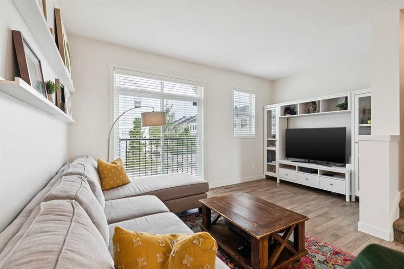 206 Nolanfield Villas NW, Nolan Hill — interior photo