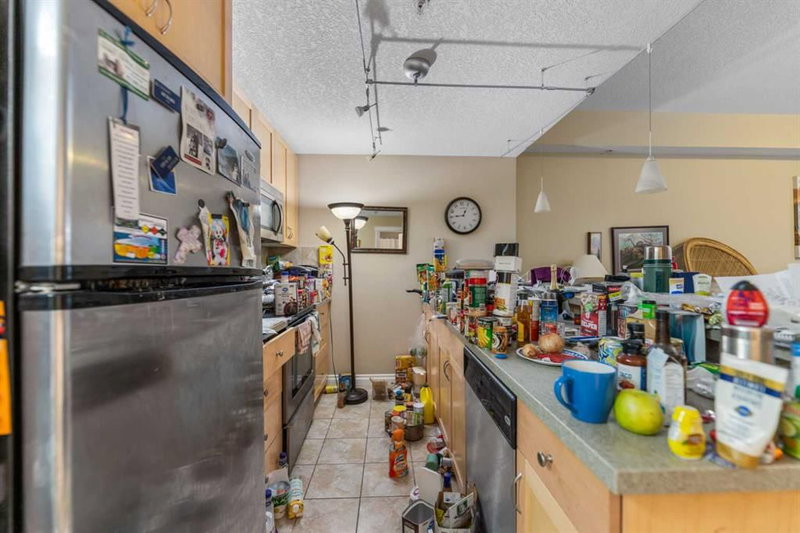 3113, 24 Hemlock Crescent SW, Spruce Cliff — interior photo 7