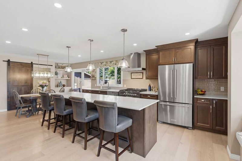 428 Parkridge Rise SE, Parkland — interior photo