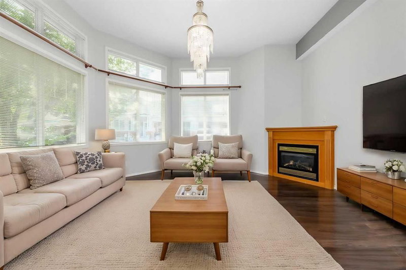 25 Prestwick Pond Terrace SE, McKenzie Towne — interior photo 6