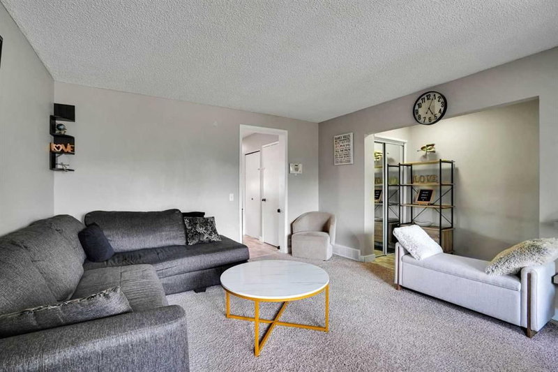 5620 Temple Drive NE, Temple — interior photo