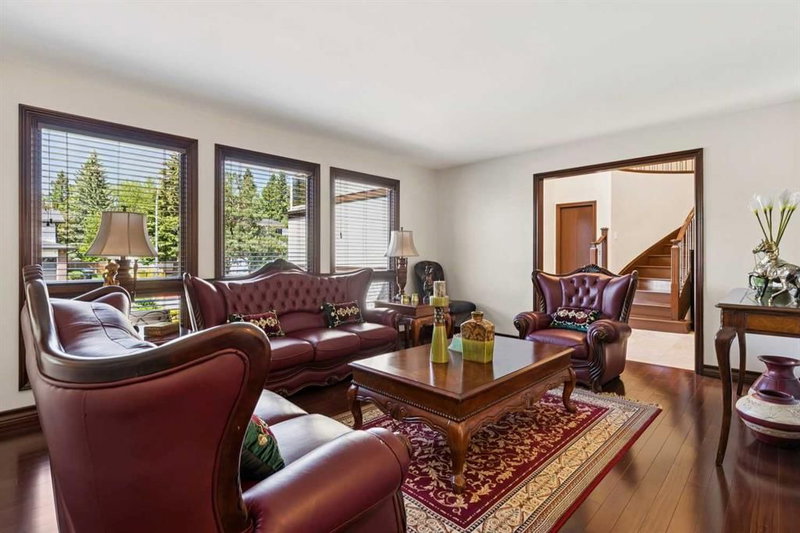 223 Pump Hill Crescent, Pump Hill — interior photo 6