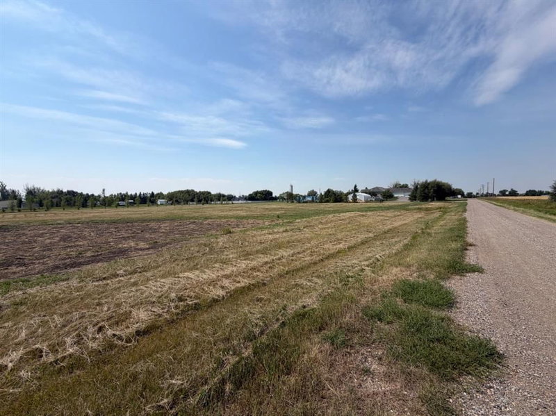Lot 8 2 Avenue NW