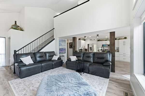 13 Assinger Avenue