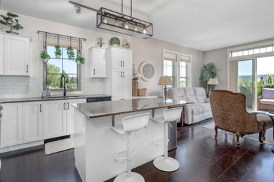 320 - 205 Sunset Drive