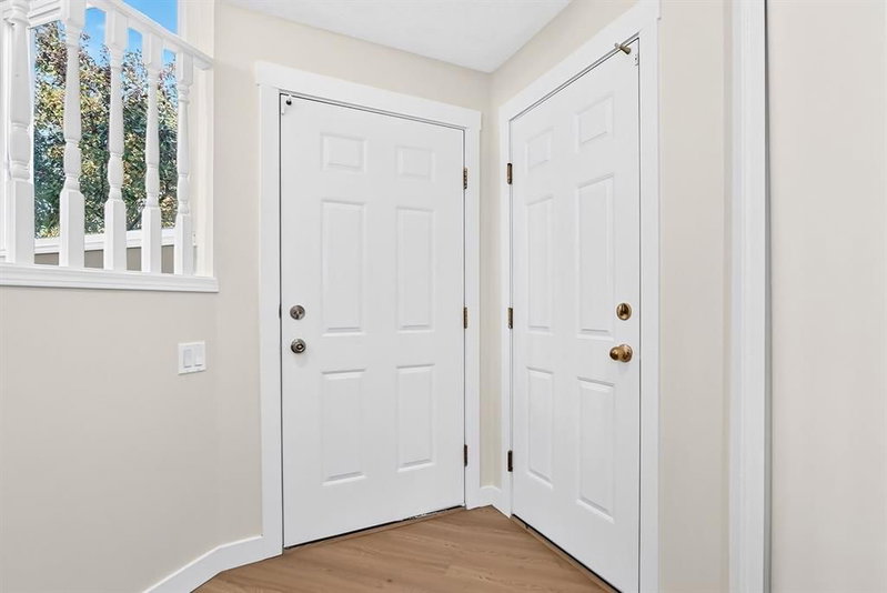143 Applewood Drive SE, Applewood Park — interior photo