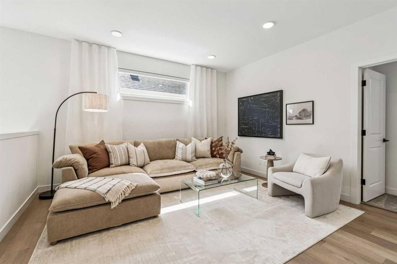 94 Prince Crescent, Princeton — interior photo 5