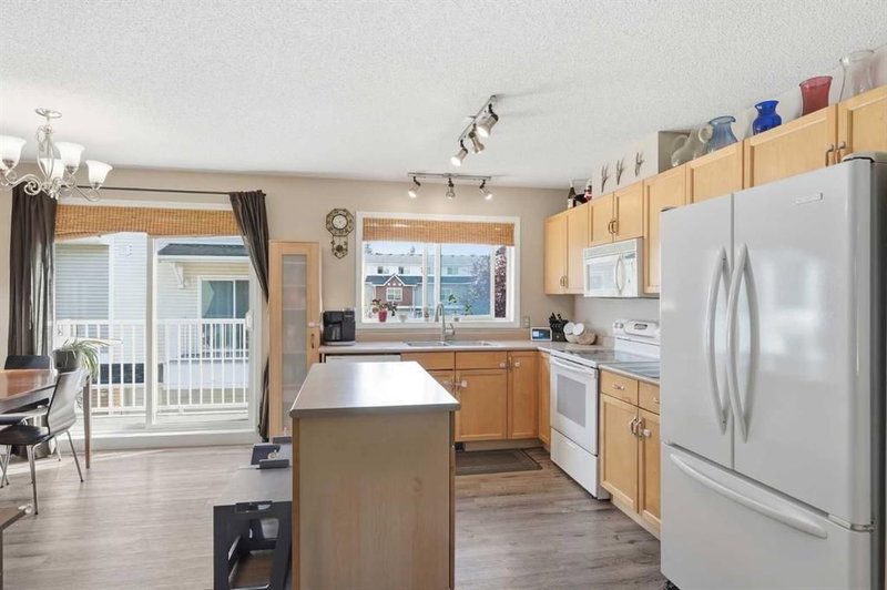 160 Promenade Way SE, McKenzie Towne — interior photo 7