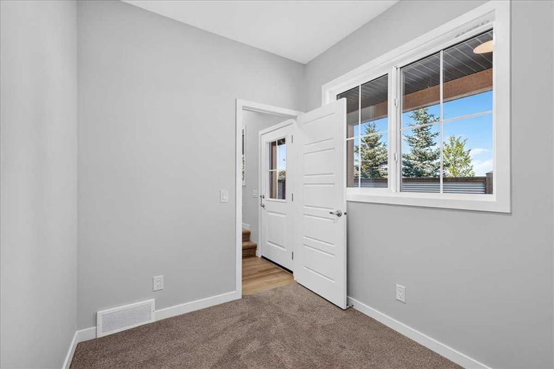 201, 1750 Rangeview Drive SE, Rangeview — interior photo 7