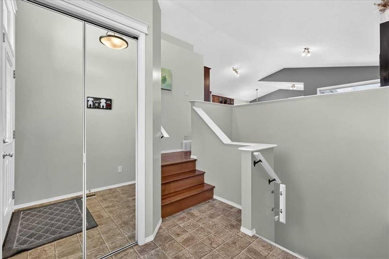 23 Copperfield Rise SE, Copperfield — interior photo