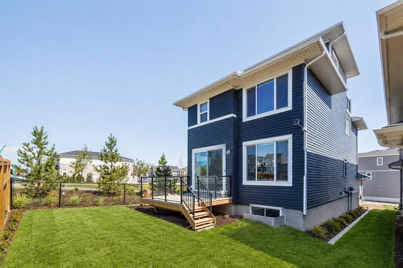 47 Amblefield Grove NW, Moraine — interior photo
