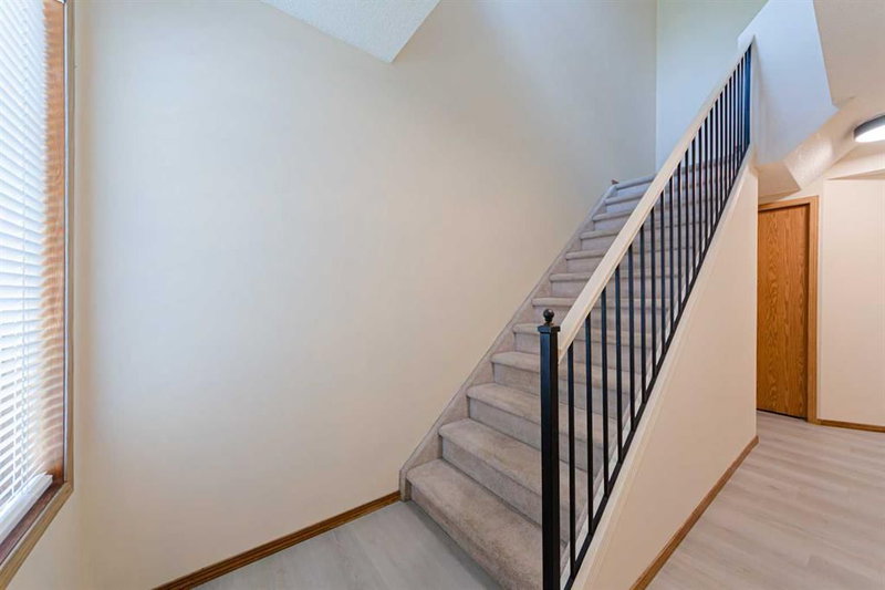 88 Country Hills Villas NW, Country Hills — photo 2