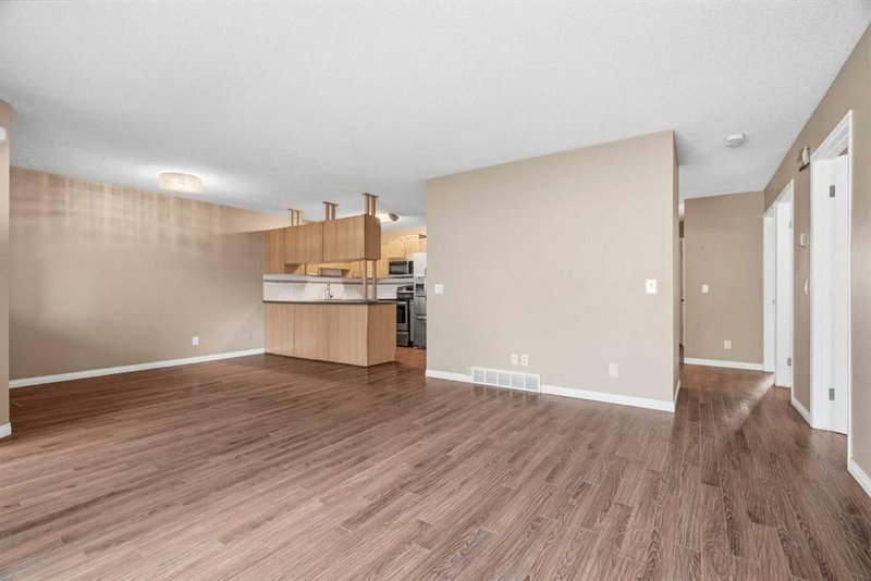 11 Macewan Park Heights NW, MacEwan Glen — interior photo 5