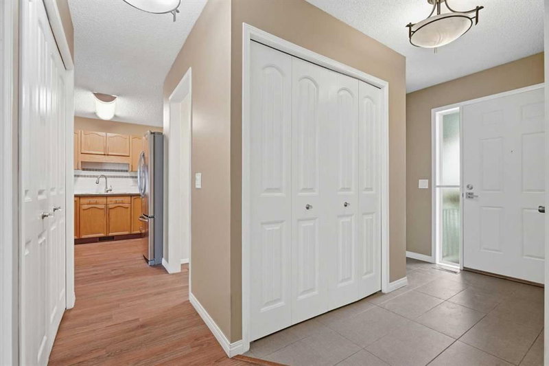 11 Macewan Park Heights NW, MacEwan Glen — interior photo 7