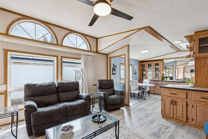 25 Erin Woods Circle SE, Erin Woods — interior photo 5