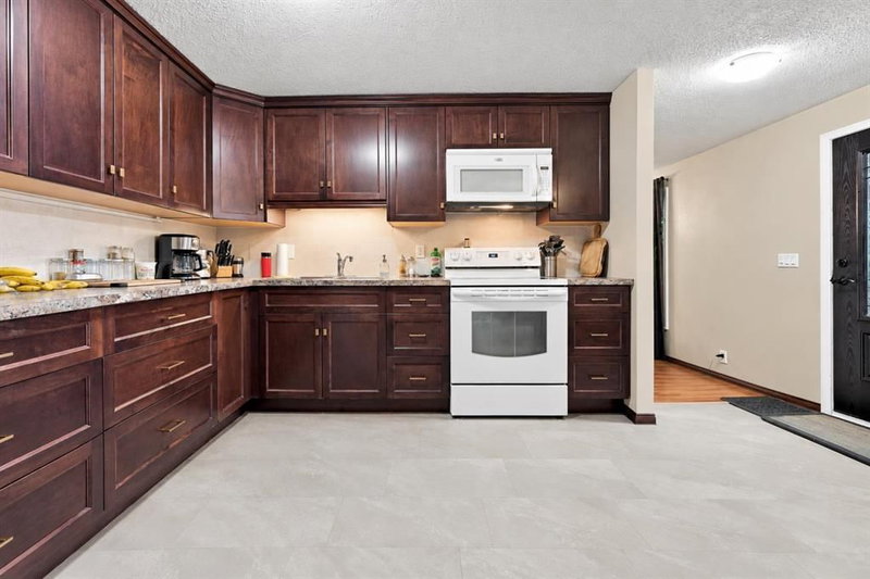55 Macewan Park Way NW, MacEwan Glen — interior photo