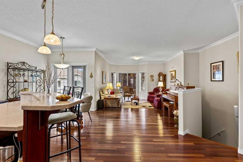 1044 3RD Street