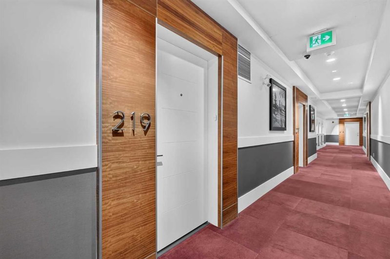 219, 12 Mahogany Path SE, Mahogany — interior photo