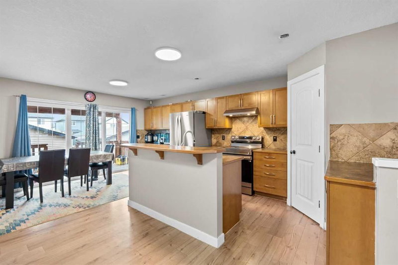 303 Saddlebrook Way NE, Saddle Ridge — interior photo 6