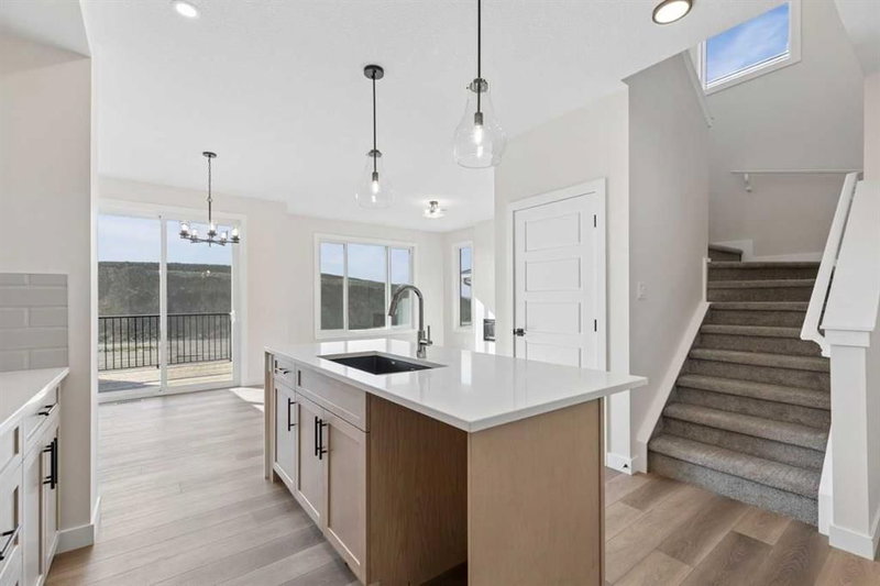 52 Southborough Common, Southbow Landing — interior photo 6