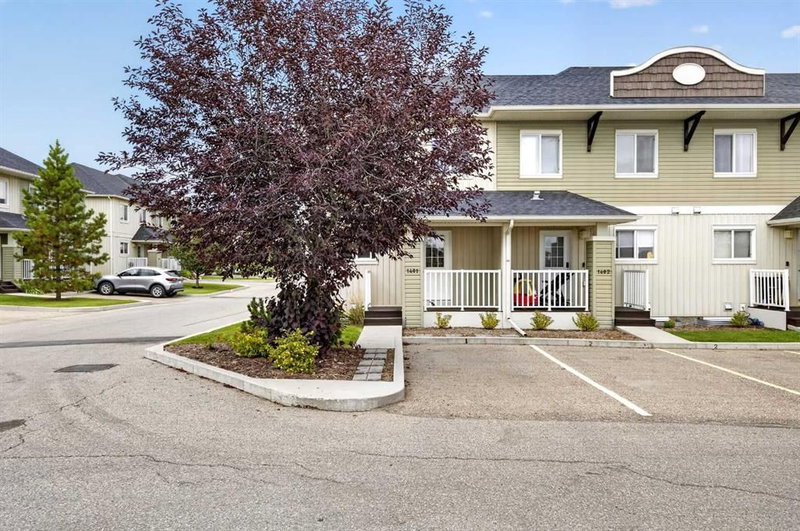 1401 Clover Link