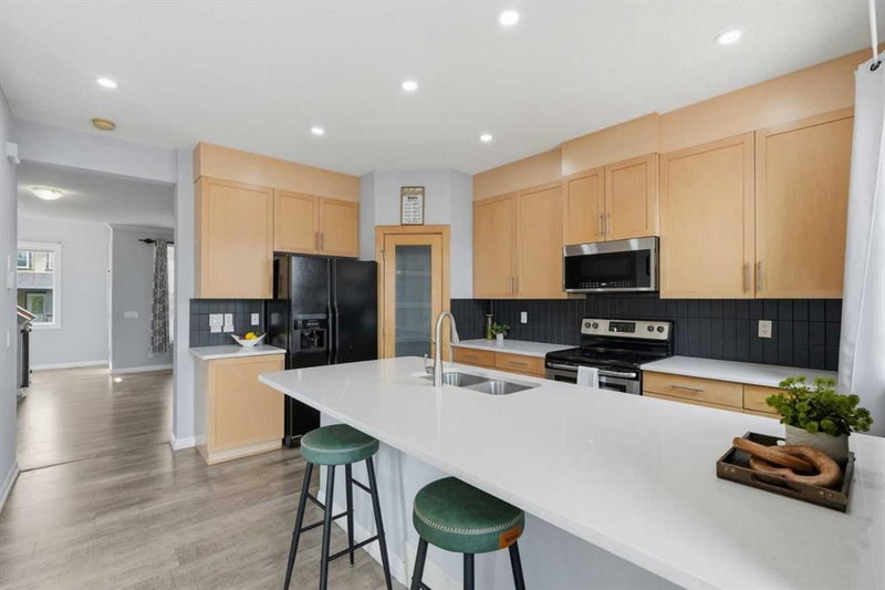 74 Ravenswynd Rise SE, Ravenswood — photo 3